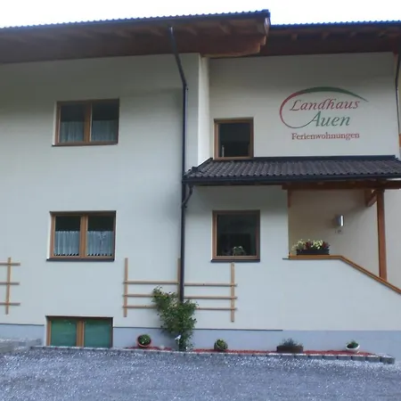 Auen ノイシュティフト・イム・シュトゥーバイタール